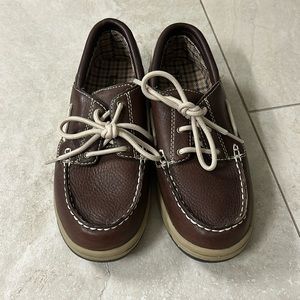 Size 5.5 boys Timberland brown leather upper deck shoes
